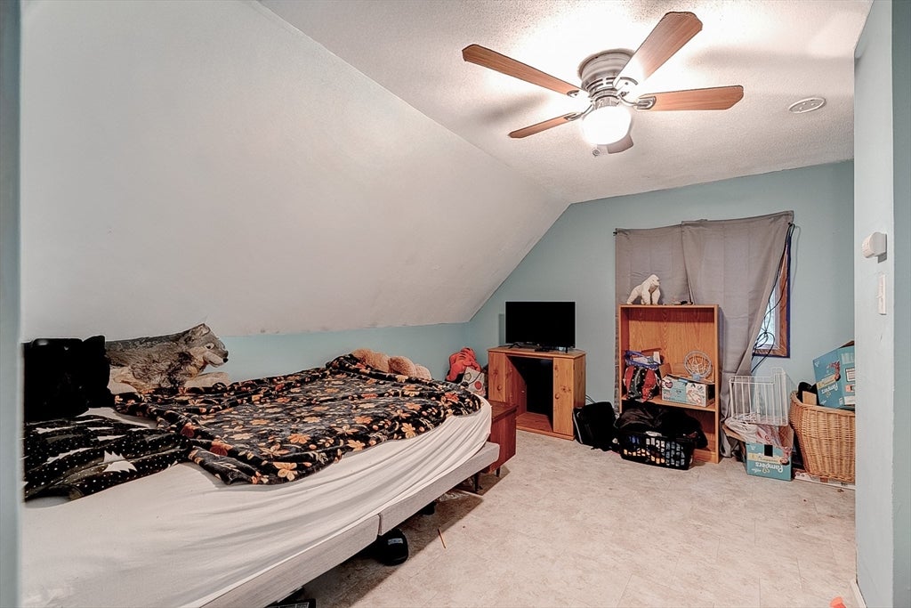 51 View St, Holyoke, MA, 51 View St, Holyoke, MA Photo #18