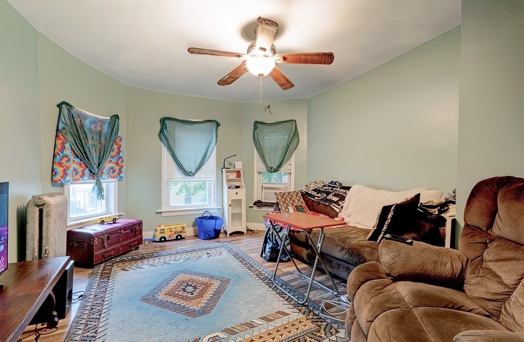 51 View St, Holyoke, MA, 51 View St, Holyoke, MA Photo #13