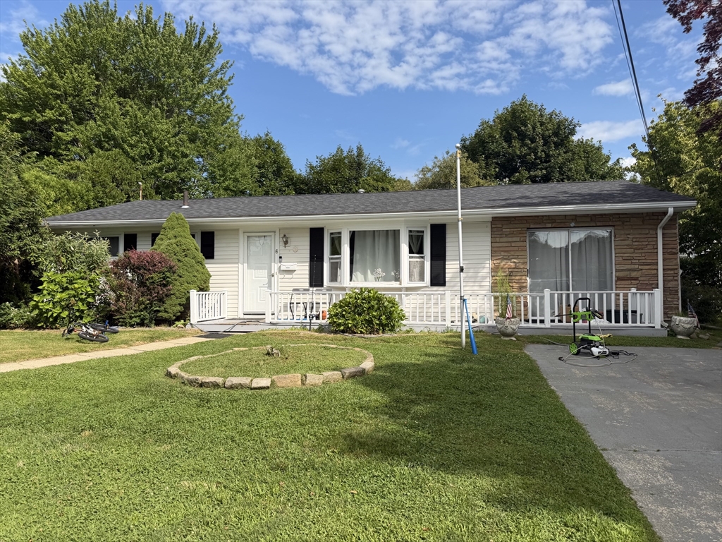 Photo of 6 Eddy St, Fairhaven, MA
