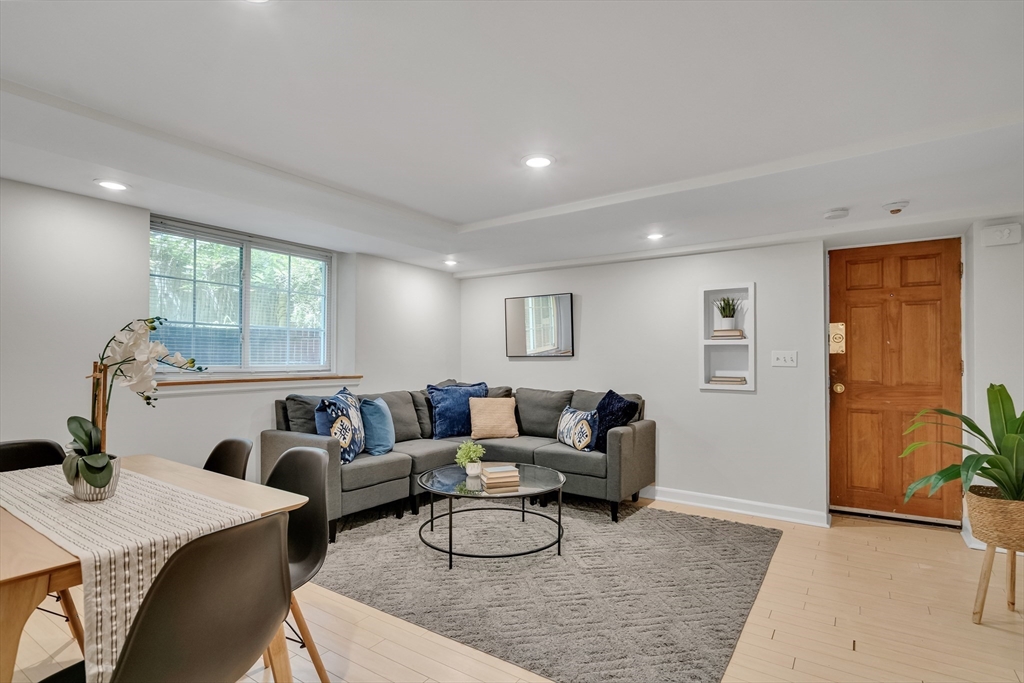 10 Shepard St 2