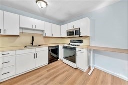 124 Tennis Plaza Rd 40