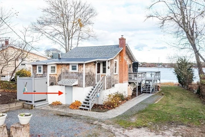 Photo 1 of 9 — 4 Ross Ave 2, Wareham, MA 02571