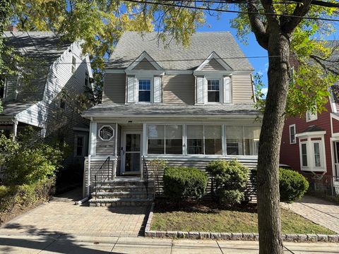 79 Willow Ave Somerville MA 02144