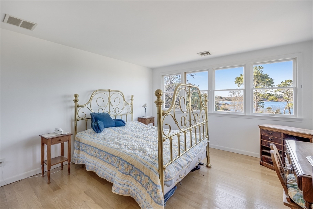 Chatham, Massachusetts 02650, United States, 3 Bedrooms Bedrooms, ,3 BathroomsBathrooms,Residential,Active,134406