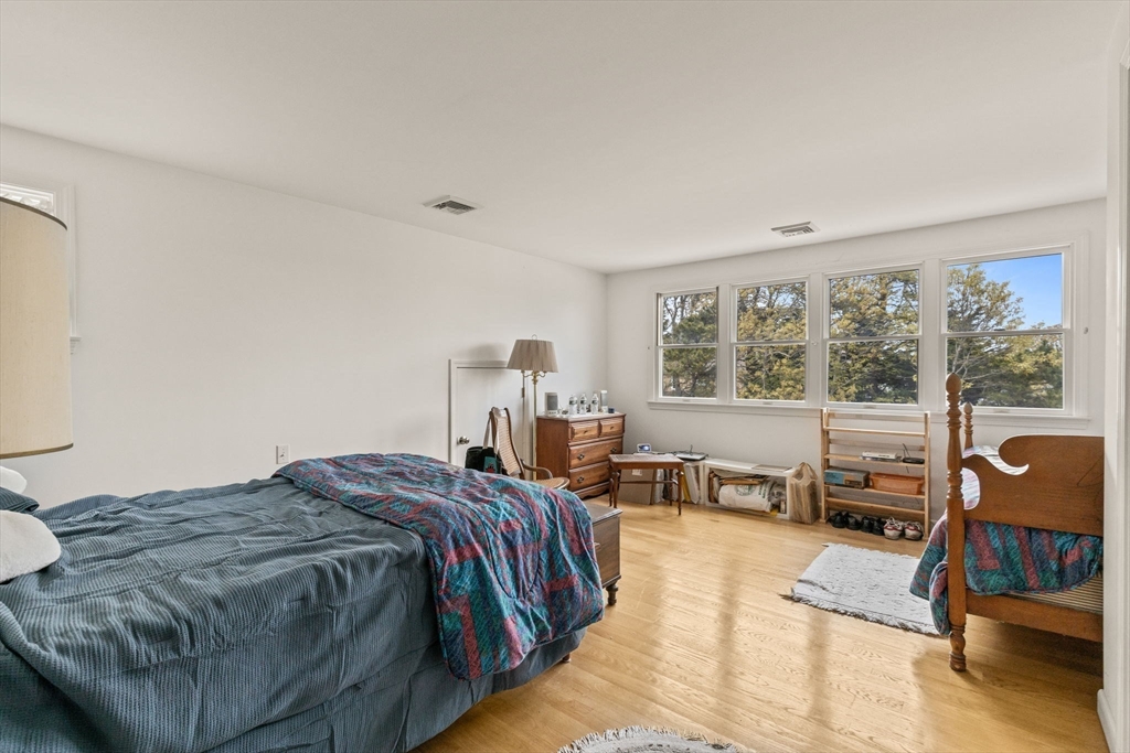 Chatham, Massachusetts 02650, United States, 3 Bedrooms Bedrooms, ,3 BathroomsBathrooms,Residential,Active,134406