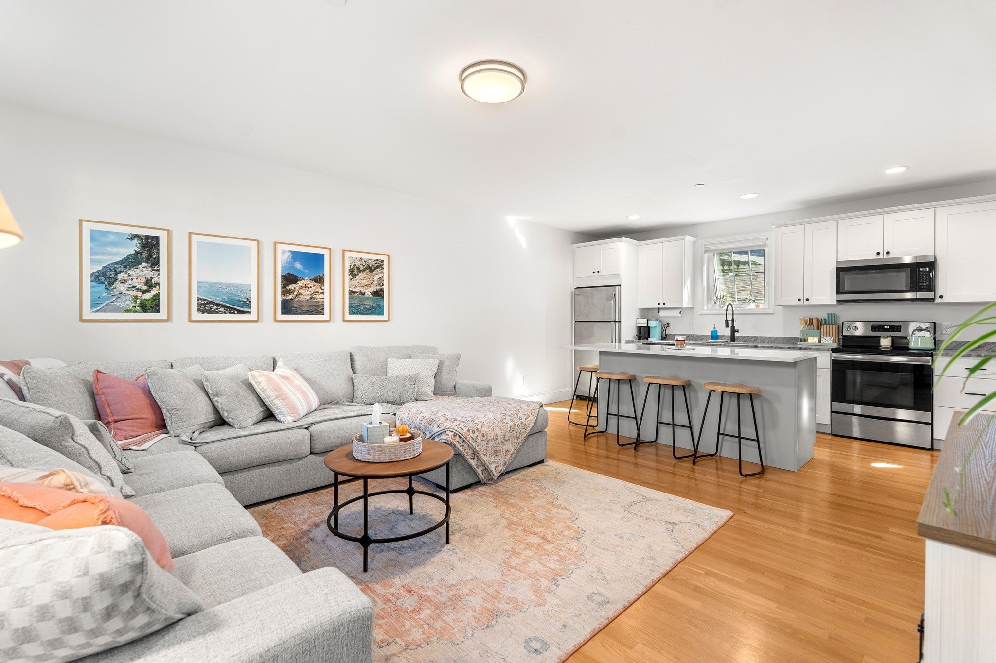 224 Court Street #3, New Bedford, MA, 224 Court Street #3, New Bedford, MA Photo #3
