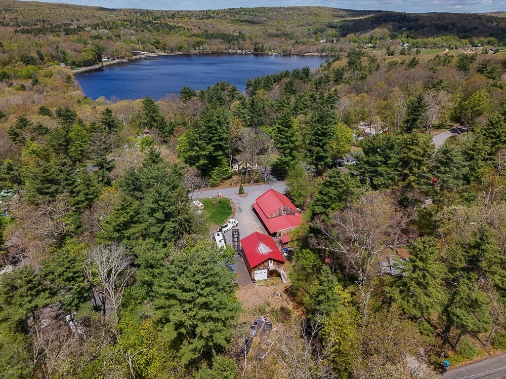 8 Oakwood Rd, Brimfield, MA Photo #32
