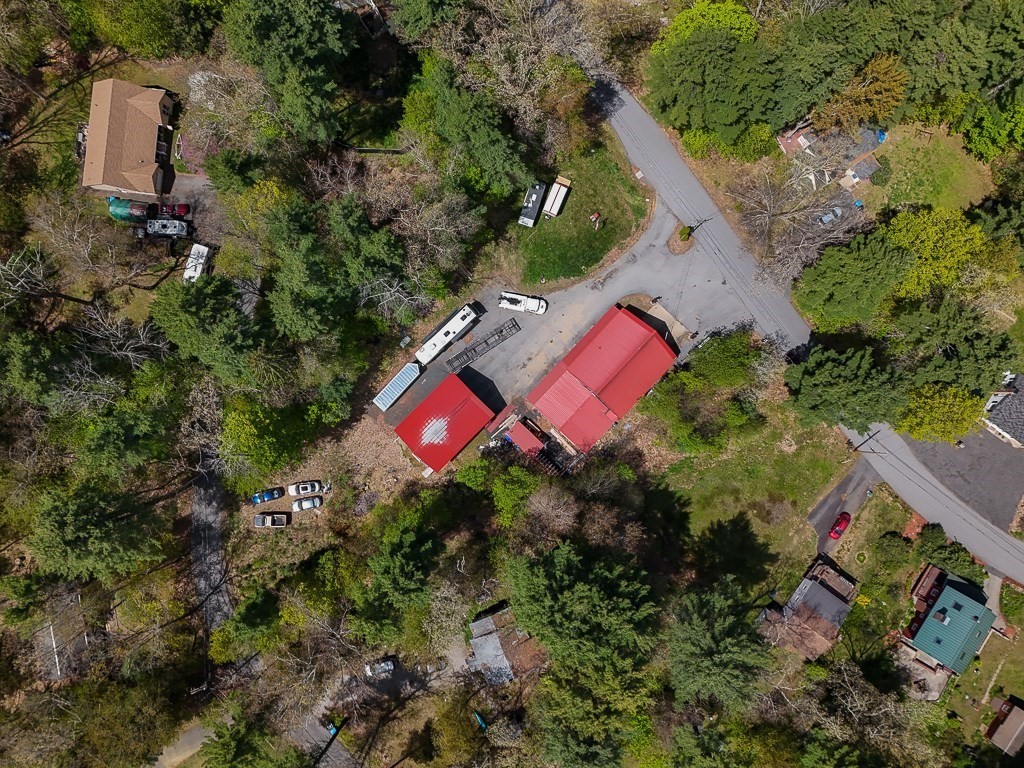 8 Oakwood Rd, Brimfield, MA Photo #31