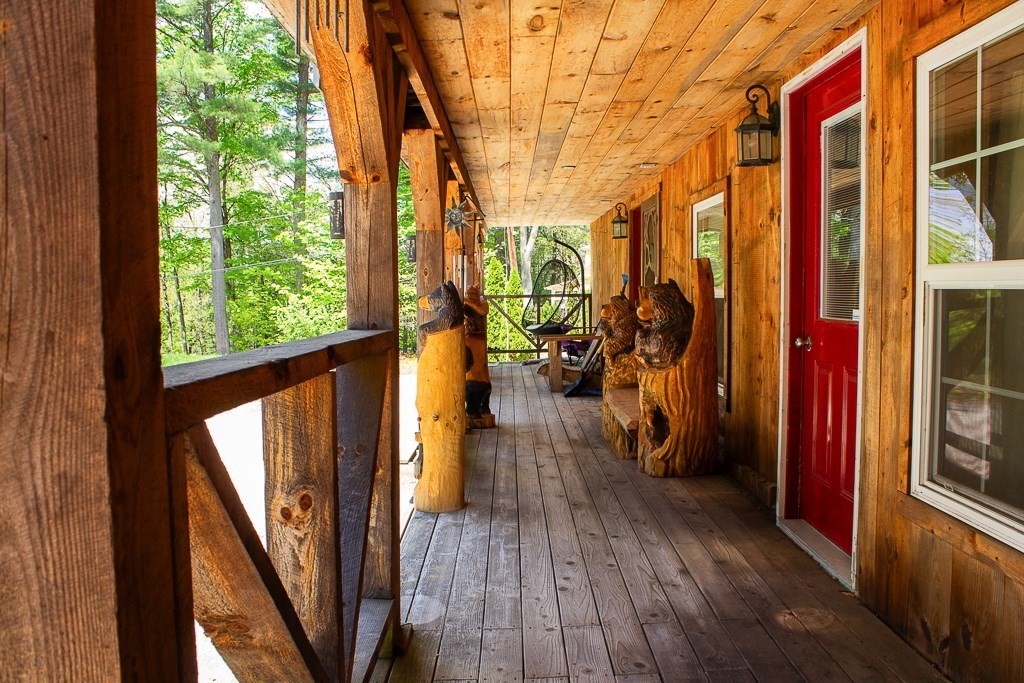 8 Oakwood Rd, Brimfield, MA Photo #4