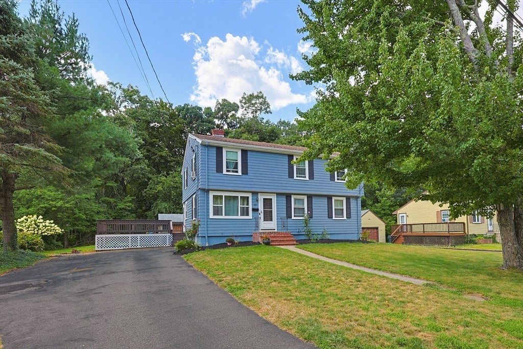 22 Harriss Ct