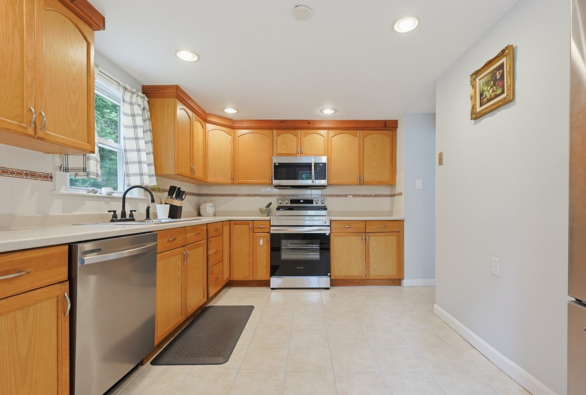 22 Harriss Ct, Abington, MA, 22 Harriss Ct, Abington, MA Photo #12