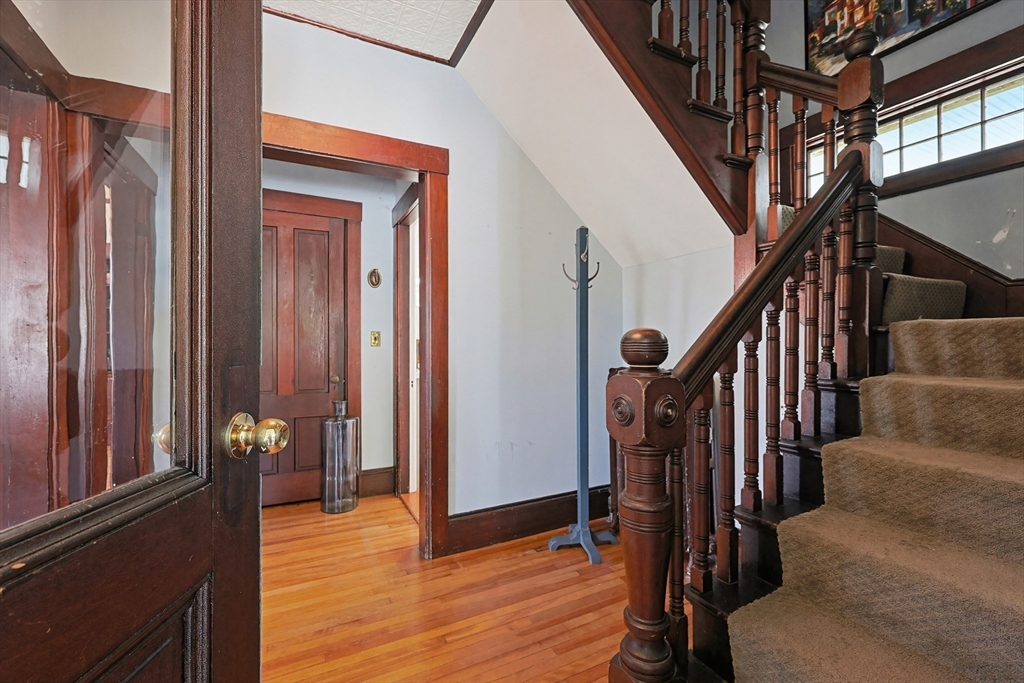24 Main St, Upton, MA Photo #16