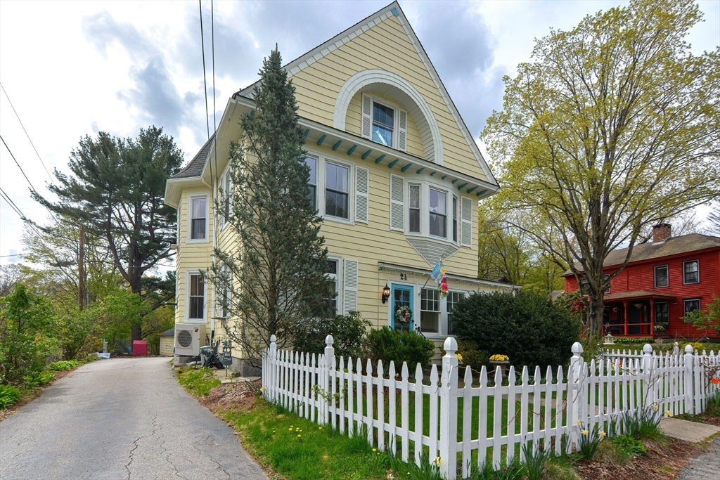 24 Main St, Upton, MA Photo #40