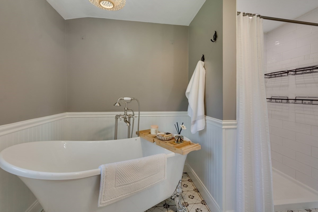 3 Walters Dr, Oxford, MA Photo #20
