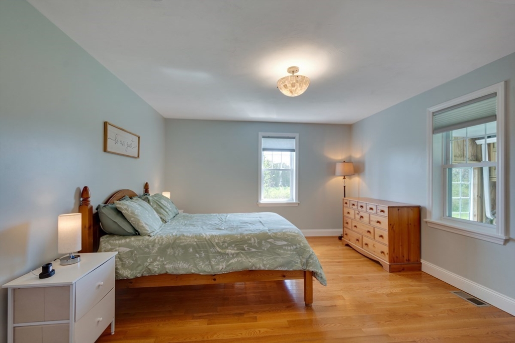 3 Walters Dr, Oxford, MA Photo #14
