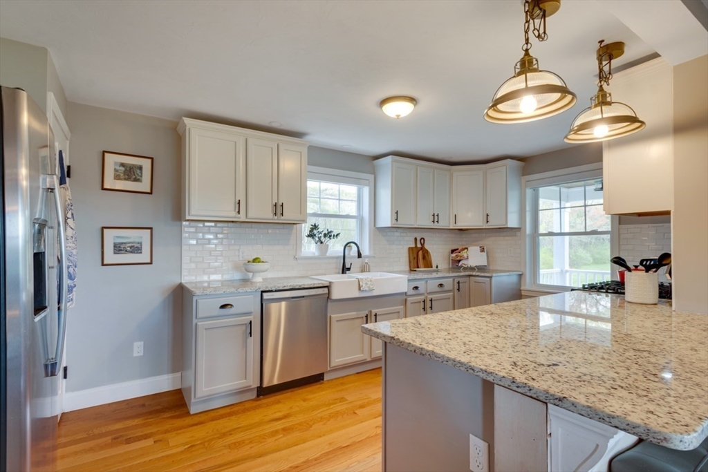 3 Walters Dr, Oxford, MA Photo #8