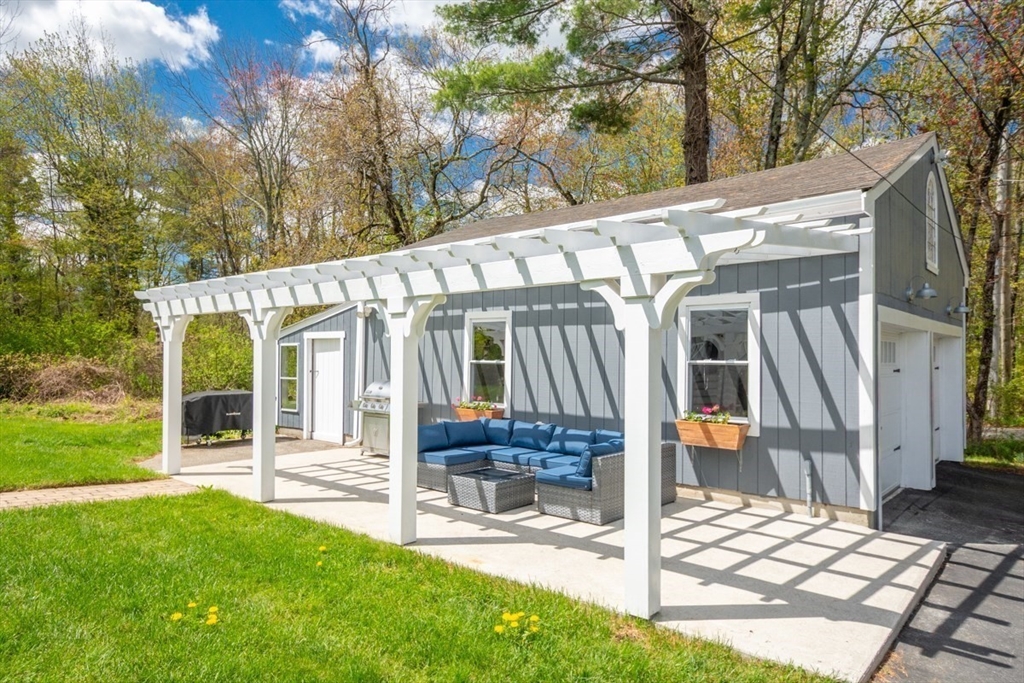 3 Walters Dr, Oxford, MA Photo #32