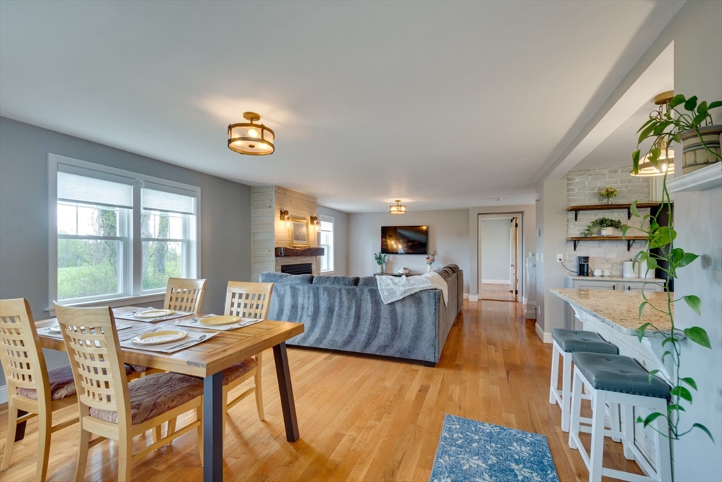 3 Walters Dr, Oxford, MA Photo #12