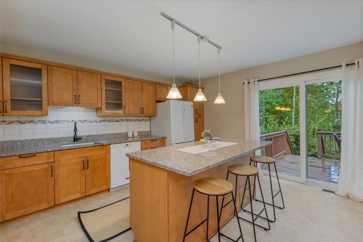22 Riverbank Circle #22, Haverhill, MA Photo #14