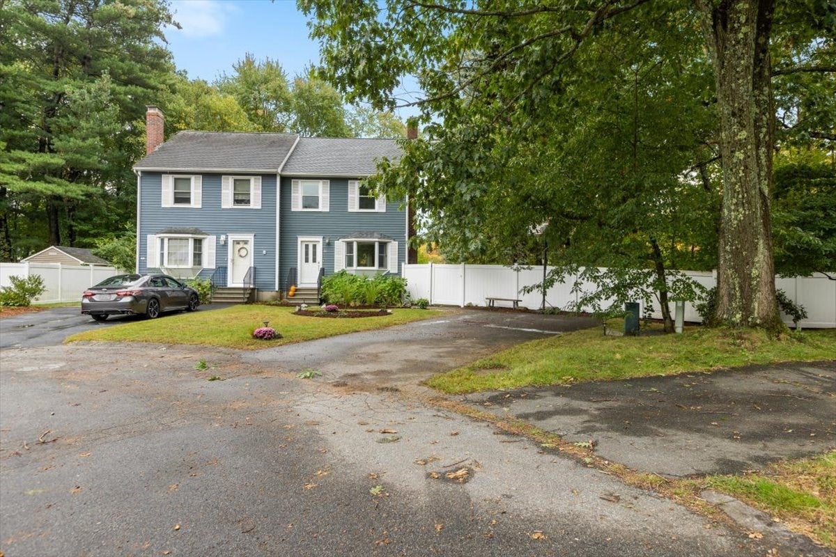 22 Riverbank Circle 22