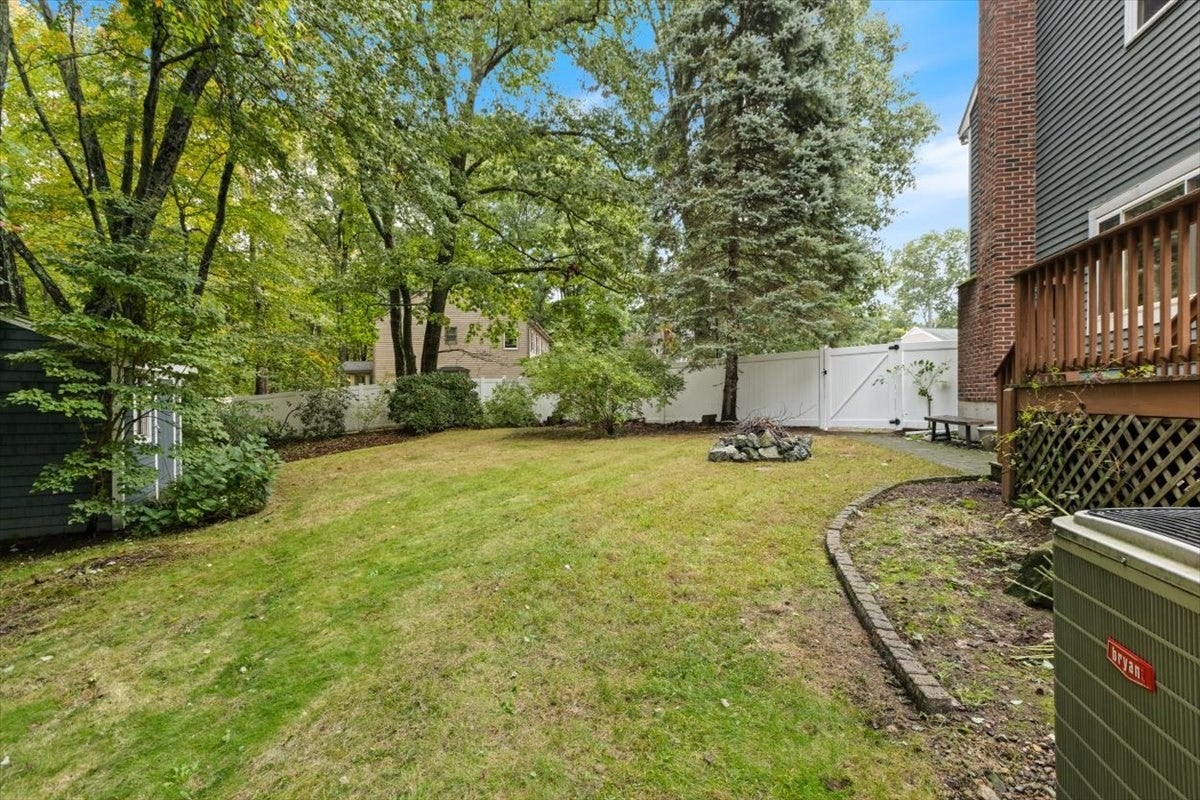 22 Riverbank Circle #22, Haverhill, MA Photo #37