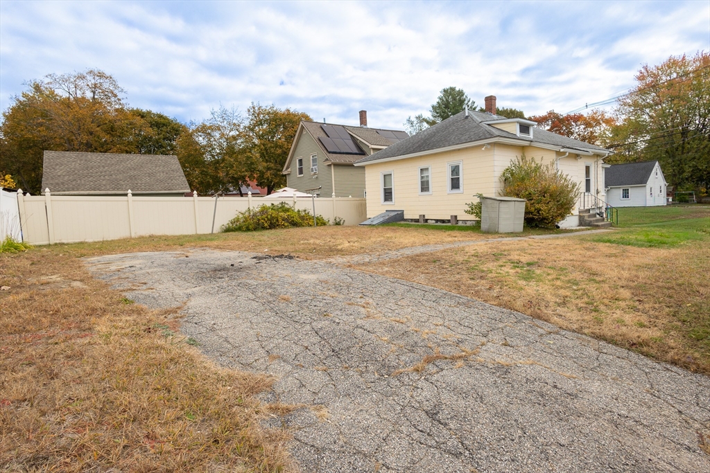 89 Edgewood Ave