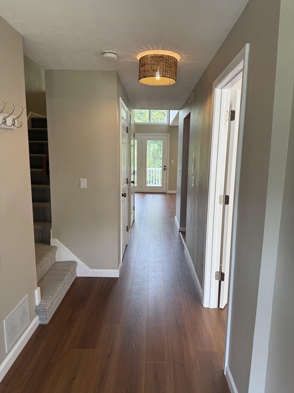 2205 Boston Rd C25