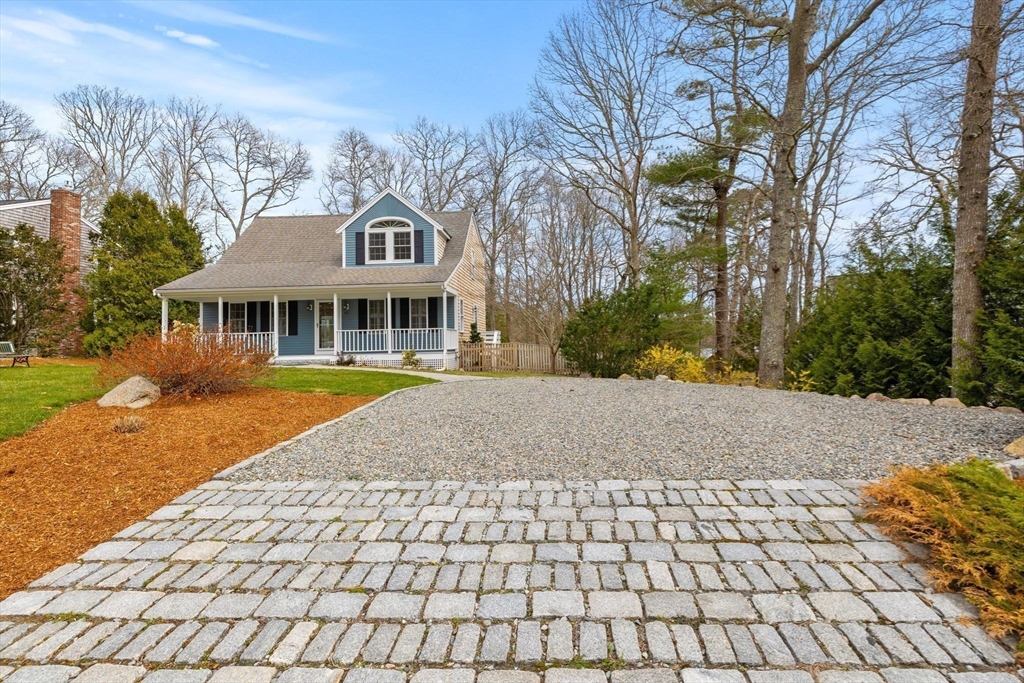 83 Pond Circle