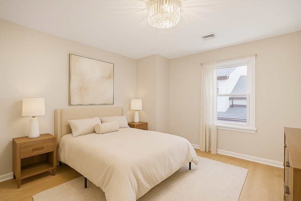 Boston, Massachusetts 02128, United States, 3 Bedrooms Bedrooms, ,3 BathroomsBathrooms,Residential,Active,232917