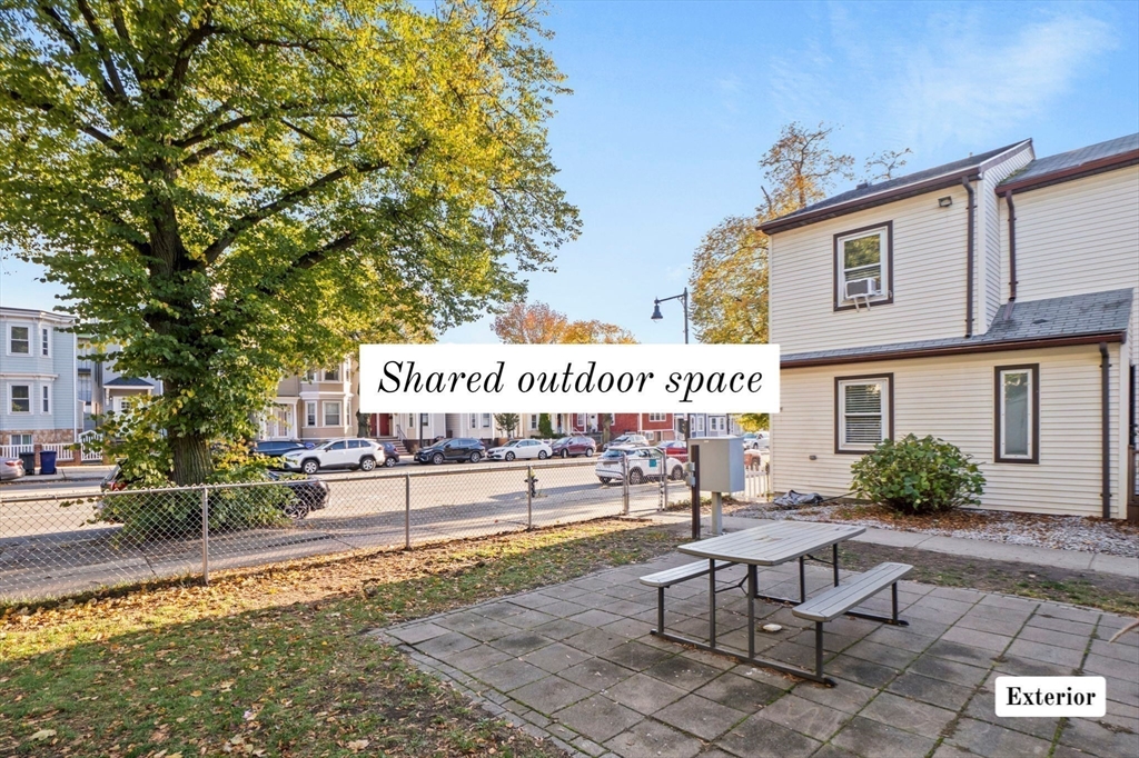 Boston, Massachusetts 02128, United States, 3 Bedrooms Bedrooms, ,3 BathroomsBathrooms,Residential,Active,232917