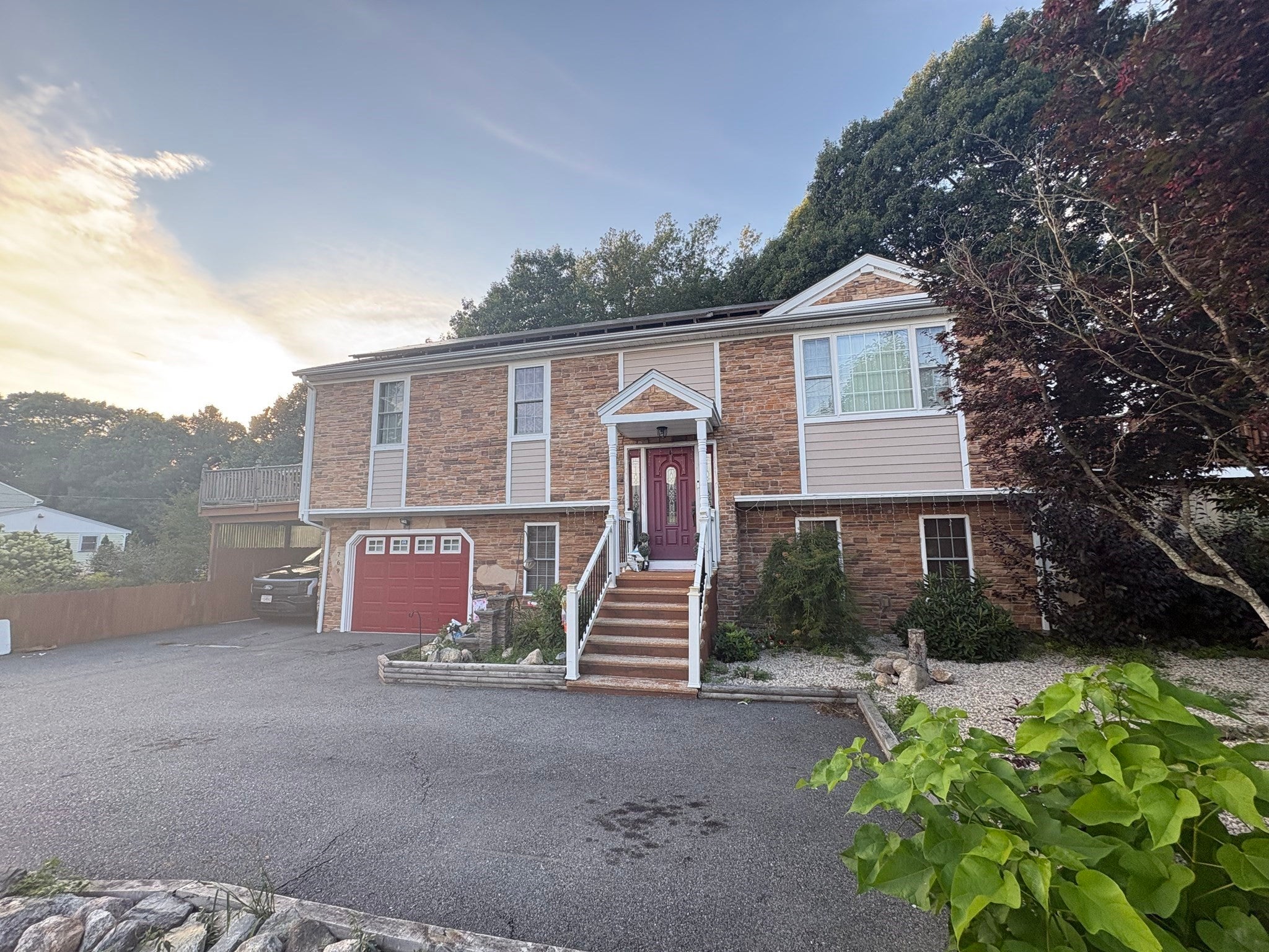 Photo of 769 New Plainville Rd, New Bedford, MA