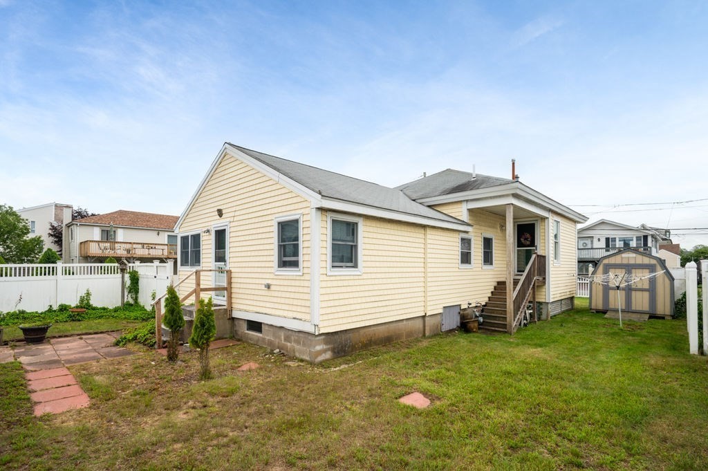 1 Carter Avenue