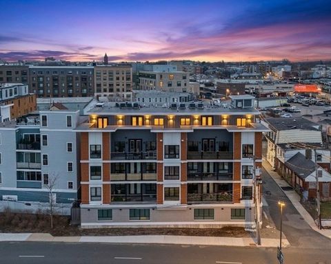 85 Willow Court PH501 Boston MA 02125