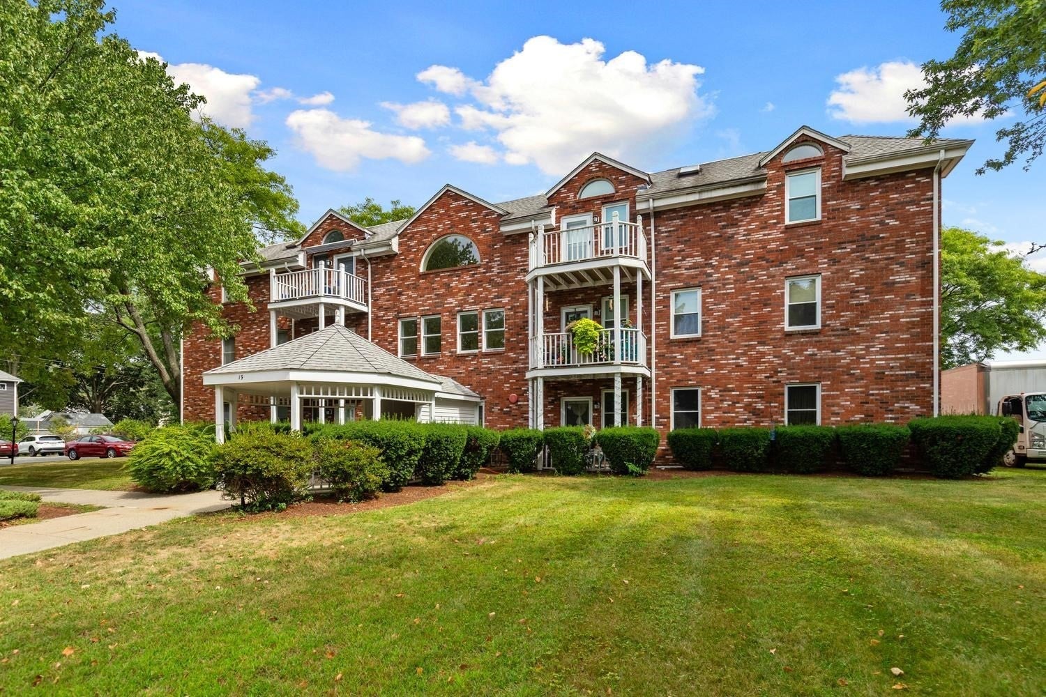 19 Paris St #203, Medford, MA, 19 Paris St #203, Medford, MA Photo #1