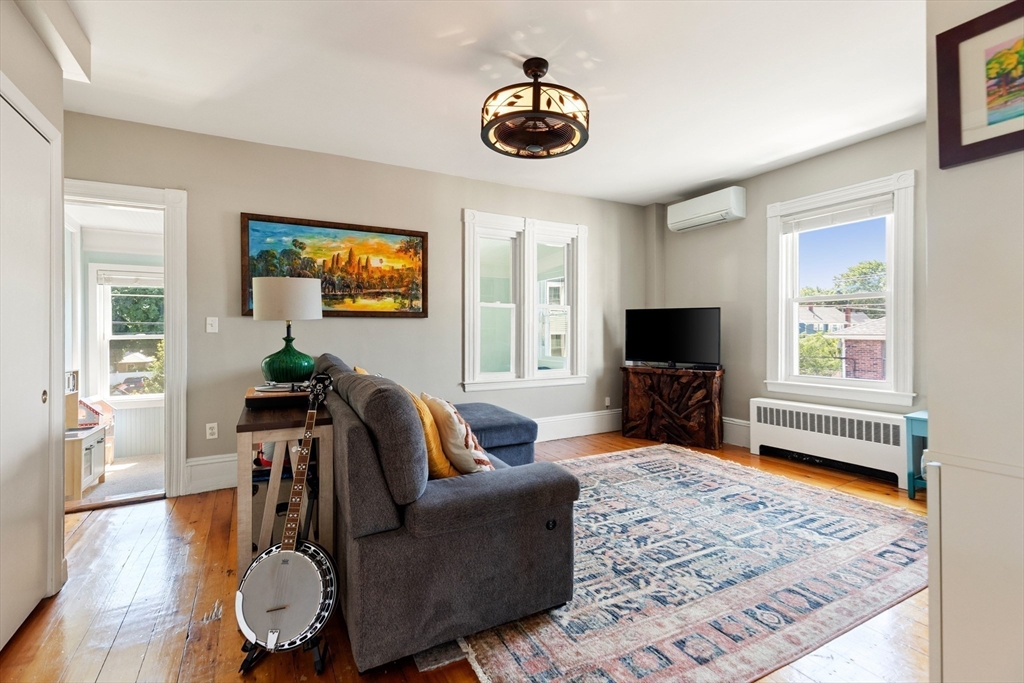 16 Dudley St 2