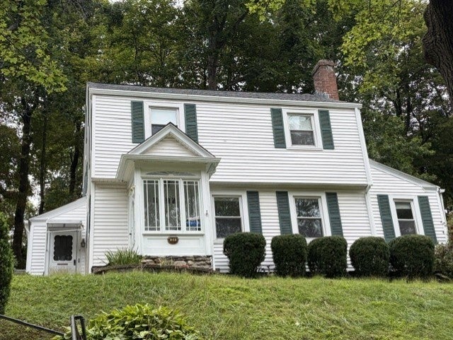 34 Saint Elmo Road, Worcester, MA, 34 Saint Elmo Road, Worcester, MA Photo #2