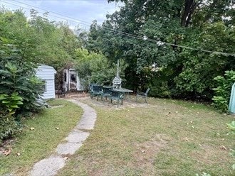 25 Lyons Ct