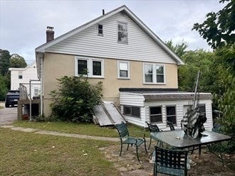 25 Lyons Ct