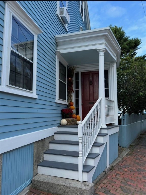 34 Pleasant St 1