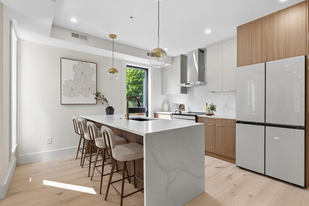 17 Holmes ST #1, Quincy, MA Photo #9