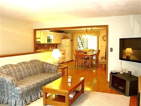 32 Hilltop Ln 2