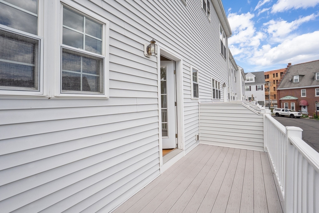 99 Myrtle St 99