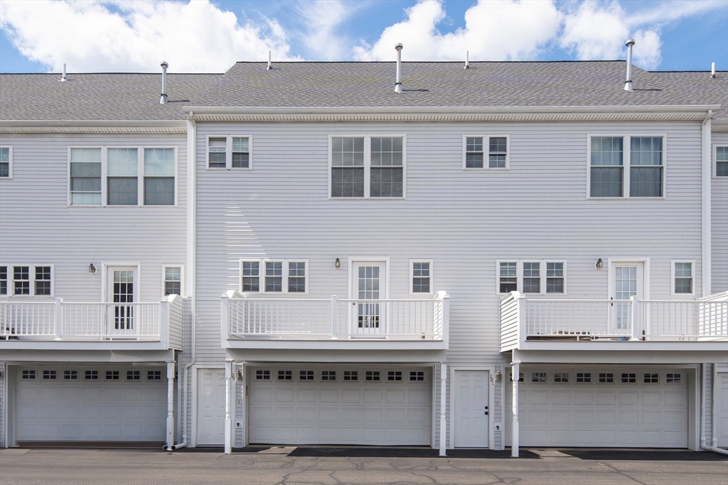 99 Myrtle St 99