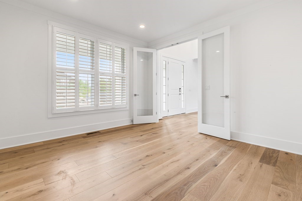 Photo 5 of 12 of 20 Foundry Lane house