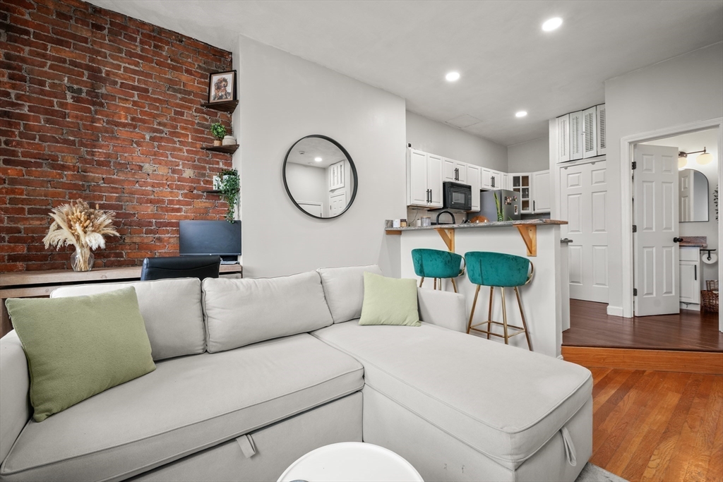 549 Columbus Avenue 2