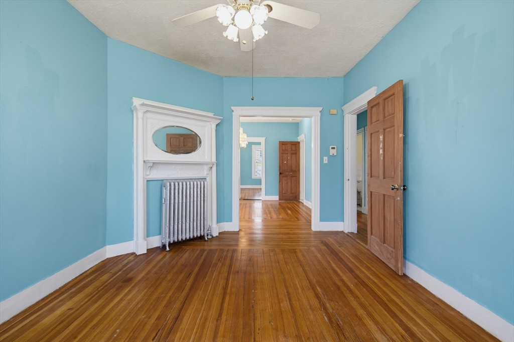 23 Santuit St
