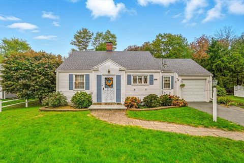 11 Worthen Ave Weymouth MA 02188