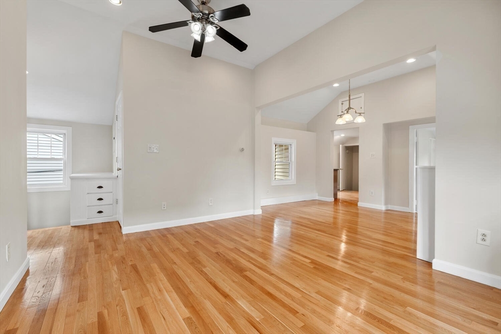 1088 Main Street 1088