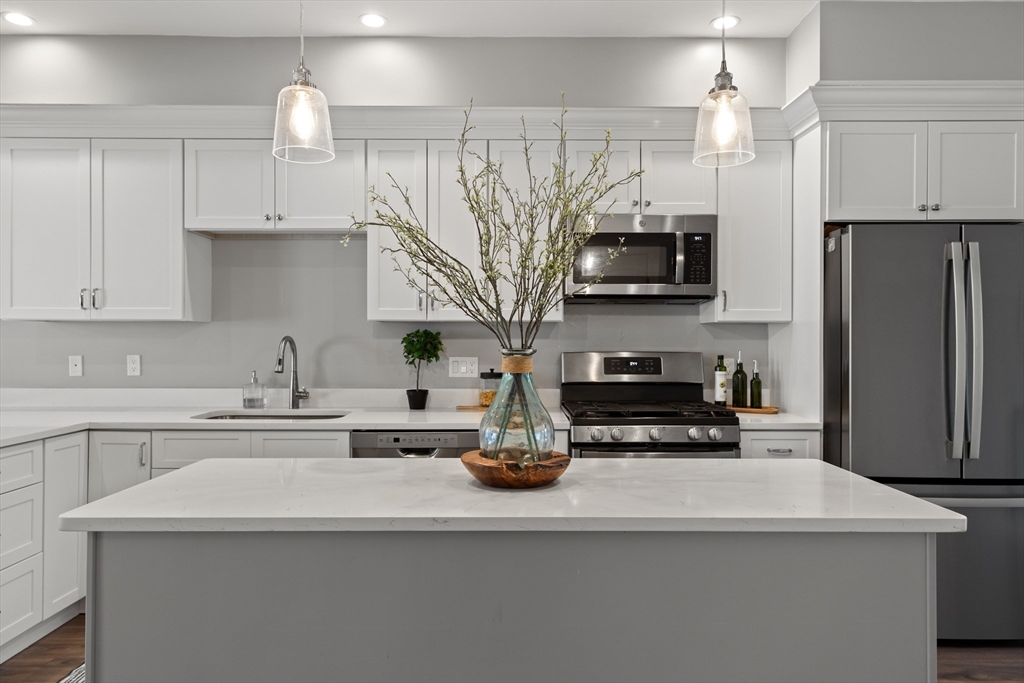 868 Washington St 868