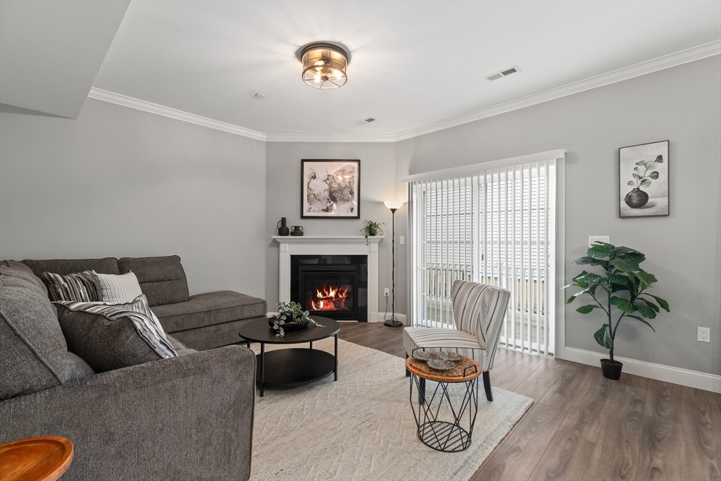 868 Washington St 868